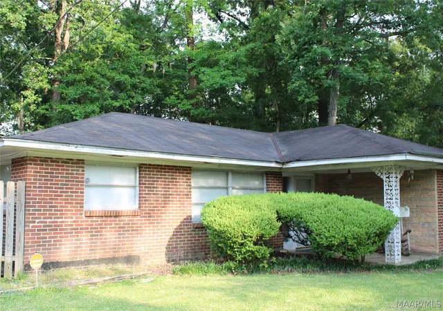 Photo 2 of Single family home for sale at 3729 Princeton Rd, Montgomery, AL 36111 | MLS# 588112 | Listing updated on 2026-09-02