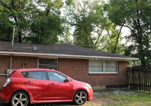 Photo 3 of Single family home for sale at 3729 Princeton Rd, Montgomery, AL 36111 | MLS# 588112 | Listing updated on 2026-09-02