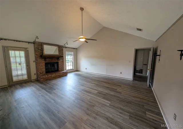 Photo 3 of Single family home for sale at 1400 Dunbarton Rd, Montgomery, AL 36117 | MLS# 588573 | Listing updated on 2026-09-05