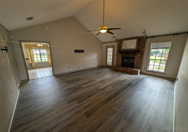 Photo 3 of Single family home for sale at 1400 Dunbarton Rd, Montgomery, AL 36117 | MLS# 588573 | Listing updated on 2026-09-05