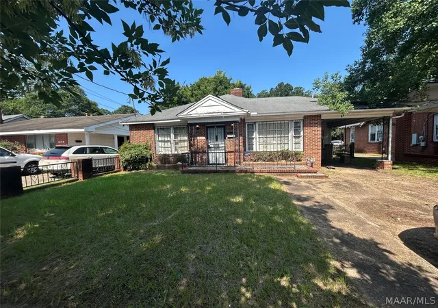Photo 2 of Single family home for sale at 1322 Rosa L Parks Ave, Montgomery, AL 36108 | MLS# 588211 | Listing updated on 2026-09-02