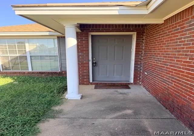 Photo 2 of Single family home for sale at 5932 Bramblewood Pl, Montgomery, AL 36116 | MLS# 588592 | Listing updated on 2026-09-09