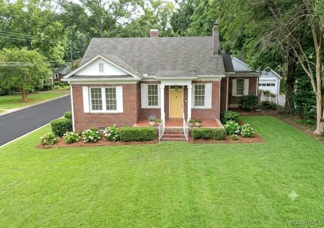 Photo 3 of Single family home for sale at 3394 Cloverdale Rd, Montgomery, AL 36106 | MLS# 588657 | Listing updated on 2026-09-05