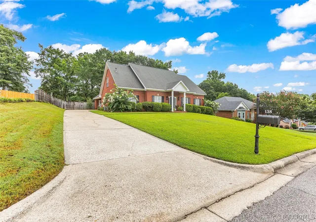 Photo 3 of Single family home for sale at 138 Poplar St, Prattville, AL 36066 | MLS# 588698 | Listing updated on 2026-09-10