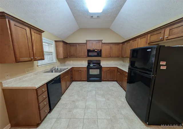 Photo 3 of Single family home for sale at 6244 Burbank Xing Loop, Montgomery, AL 36117 | MLS# 588719 | Listing updated on 2026-09-29