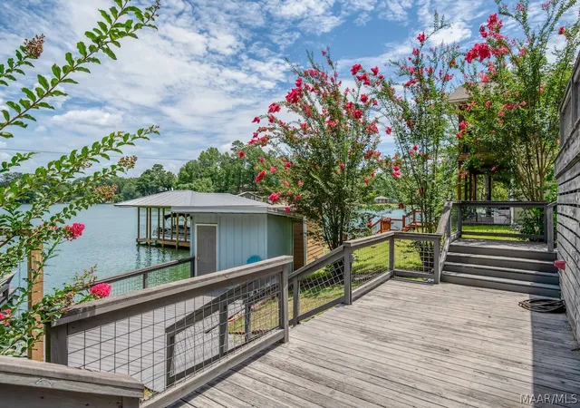 Photo 2 of Single family home for sale at 290 Holley Cir, Eclectic, AL 36024 | MLS# 588748 | Listing updated on 2026-09-05