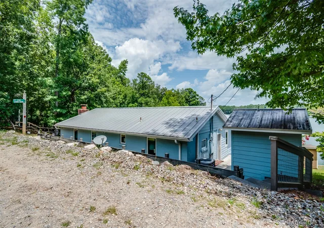 Photo 3 of Single family home for sale at 290 Holley Cir, Eclectic, AL 36024 | MLS# 588748 | Listing updated on 2026-09-05