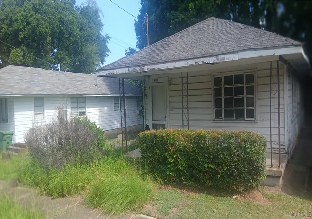Photo 3 of Single family home for sale at 2336 Day St, Montgomery, AL 36108 | MLS# 588810 | Listing updated on 2026-09-10