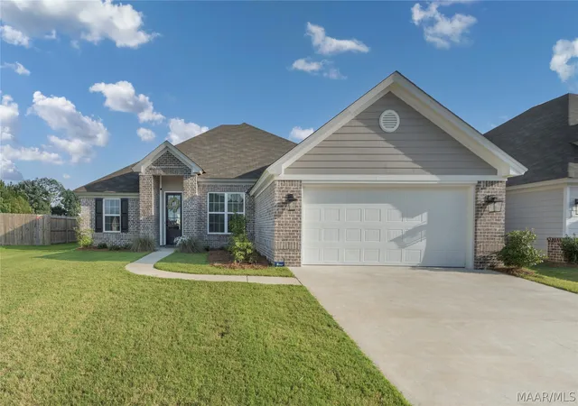 Photo 1 of Single family home for sale at 342 Lismore Pl, Montgomery, AL 36117 | MLS# 588827 | Listing updated on 2026-09-10