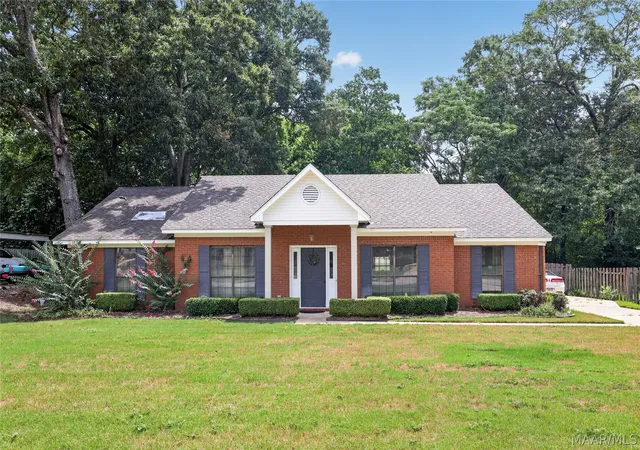 Photo 1 of Single family home for sale at 237 Holly Brk Dr, Montgomery, AL 36109 | MLS# 588822 | Listing updated on 2026-09-11