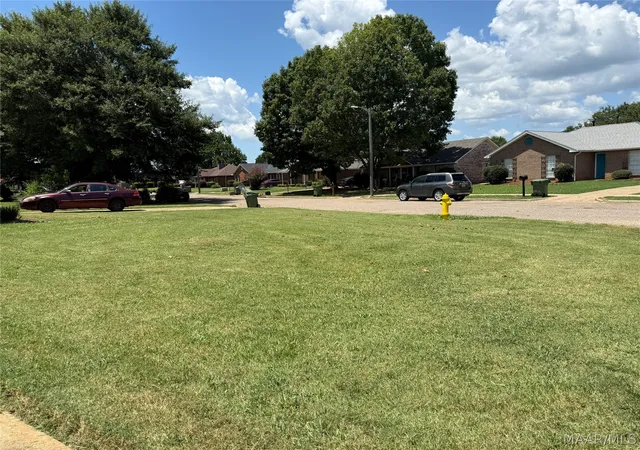 Photo 2 of Single family home for sale at 820 Montero Dr, Montgomery, AL 36110 | MLS# 588786 | Listing updated on 2026-09-02