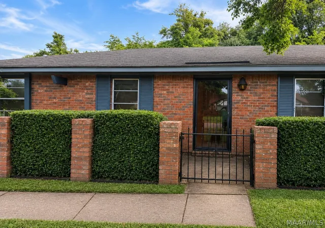 Photo 1 of Single family home for sale at 3800 Hunting Crk Rd, Montgomery, AL 36116 | MLS# 588886 | Listing updated on 2026-09-05