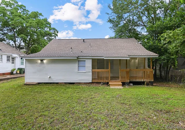 Photo 3 of Single family home for sale at 2140 Windsor Ave, Montgomery, AL 36107 | MLS# 588916 | Listing updated on 2026-09-10