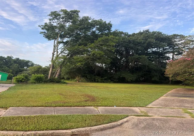 Photo 1 of Land for sale at 4420 Sussex Dr, Montgomery, AL 36116 | MLS# 588912 | Listing updated on 2026-09-02