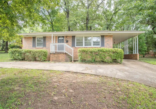 Photo 1 of Single family home for sale at 3302 Cottonwood Dr, Montgomery, AL 36109 | MLS# 588863 | Listing updated on 2026-09-10