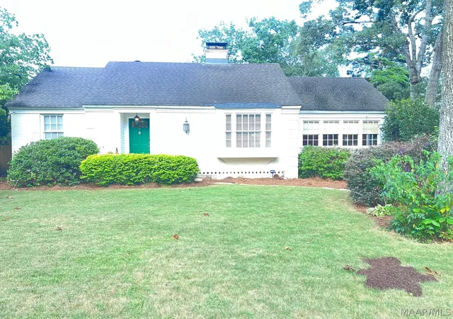 Photo 1 of Single family home for sale at 136 Dalraida Rd, Montgomery, AL 36109 | MLS# 588938 | Listing updated on 2026-09-04