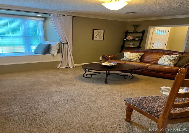 Photo 3 of Single family home for sale at 136 Dalraida Rd, Montgomery, AL 36109 | MLS# 588938 | Listing updated on 2026-09-04