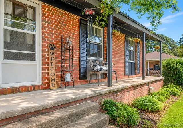 Photo 3 of Single family home for sale at 1789 Holman St, Alexander City, AL 35010 | MLS# 588939 | Listing updated on 2026-09-10