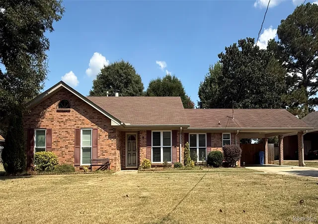 Photo 1 of Single family home for sale at 1214 Yorkshire Dr, Prattville, AL 36067 | MLS# 588988 | Listing updated on 2026-09-03