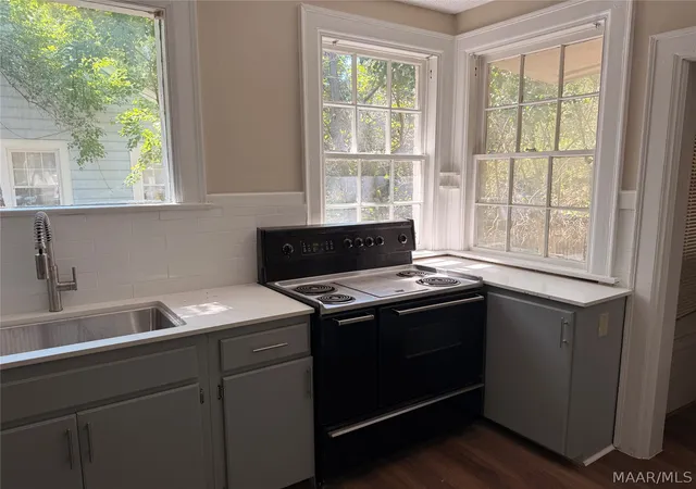Photo 4 of Single family home for sale at 3318 Wilmington Rd, Montgomery, AL 36105 | MLS# 589038 | Listing updated on 2026-09-10