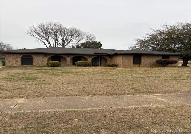 Photo 3 of Single family home for sale at 2300 Chappell St, Montgomery, AL 36108 | MLS# 589045 | Listing updated on 2026-09-02
