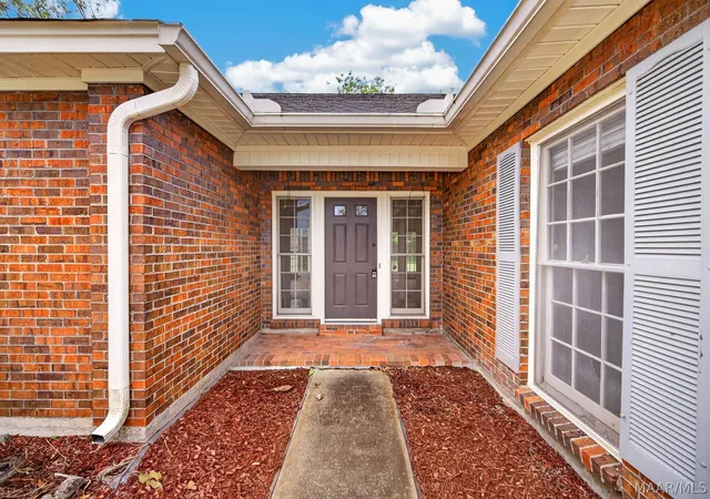 Photo 3 of Single family home for sale at 3144 Hemon Rd, Montgomery, AL 36106 | MLS# 589058 | Listing updated on 2026-09-10