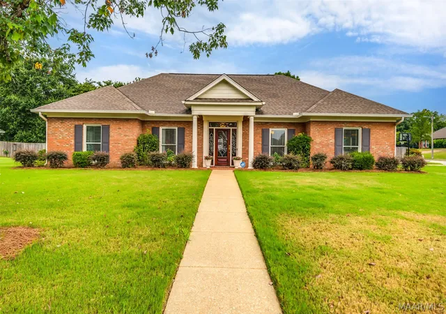 Photo 1 of Single family home for sale at 600 Pimblico Rd, Montgomery, AL 36109 | MLS# 589037 | Listing updated on 2026-09-02