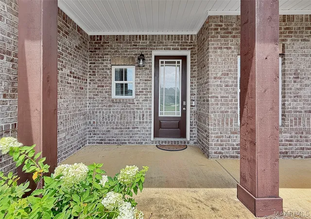 Photo 4 of Single family home for sale at 1223 Mcclain Dr, Prattville, AL 36066 | MLS# 588769 | Listing updated on 2026-09-10