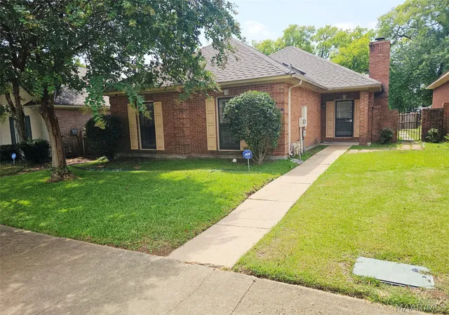 Photo 1 of Single family home for sale at 1816 Young Farm Rd, Montgomery, AL 36106 | MLS# 588762 | Listing updated on 2026-09-05