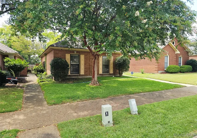 Photo 2 of Single family home for sale at 1816 Young Farm Rd, Montgomery, AL 36106 | MLS# 588762 | Listing updated on 2026-09-05