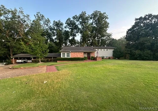 Photo 2 of Single family home for sale at 220 E Tuskeena St, Hayneville, AL 36040 | MLS# 589125 | Listing updated on 2026-09-10