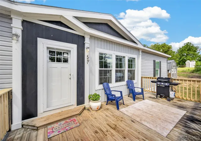 Photo 3 of Manufactured home for sale at 2945 Highway 82 W, Prattville, AL 36067 | MLS# 588974 | Listing updated on 2026-09-05