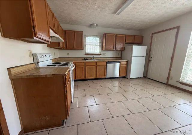 Photo 4 of Single family home for sale at 3444 Wickham Rd, Montgomery, AL 36116 | MLS# 589215 | Listing updated on 2026-09-02
