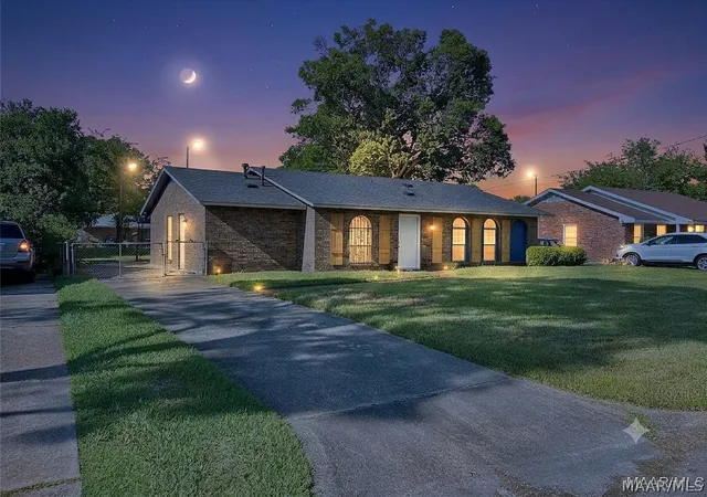 Photo 2 of Single family home for sale at 307 Daman Dr, Montgomery, AL 36108 | MLS# 589220 | Listing updated on 2026-08-29