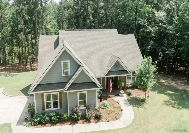 Single family home for sale at 79 S Fern Ridge, Dadeville, AL 36853 | MLS# 589227