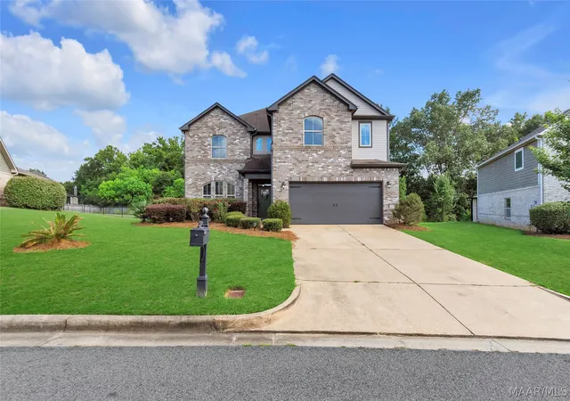 Photo 3 of Single family home for sale at 5868 Blevins Cir, Montgomery, AL 36116 | MLS# 588924 | Listing updated on 2026-09-04