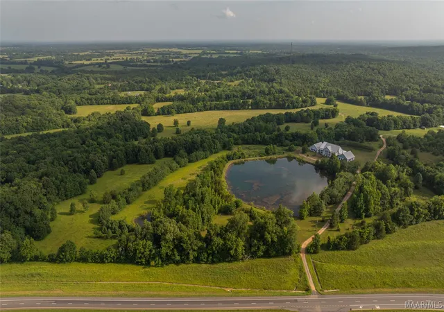 Photo 3 of Single family home for sale at 3166 Highway 80 E, Lowndesboro, AL 36752 | MLS# 589033 | Listing updated on 2026-09-25