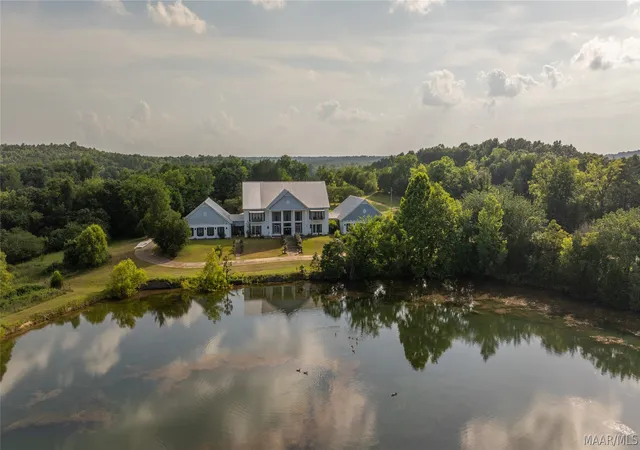 Photo 4 of Single family home for sale at 3166 Highway 80 E, Lowndesboro, AL 36752 | MLS# 589033 | Listing updated on 2026-09-25