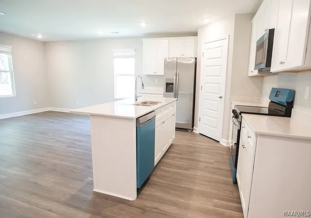 Photo 3 of Single family home for sale at 7613 Shaddix St, Montgomery, AL 36116 | MLS# 589273 | Listing updated on 2026-09-02