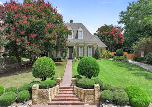 Photo 1 of Sale Pending at 2147 Vaughn Ln, Montgomery, AL 36106 | MLS# 589289 | Listing updated on 2026-09-01
