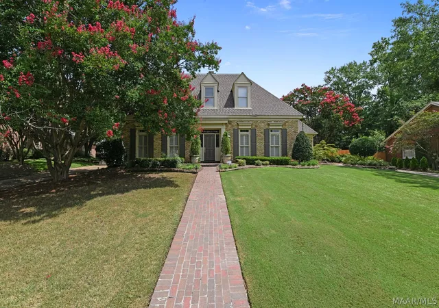 Photo 2 of Sale Pending at 2147 Vaughn Ln, Montgomery, AL 36106 | MLS# 589289 | Listing updated on 2026-09-01
