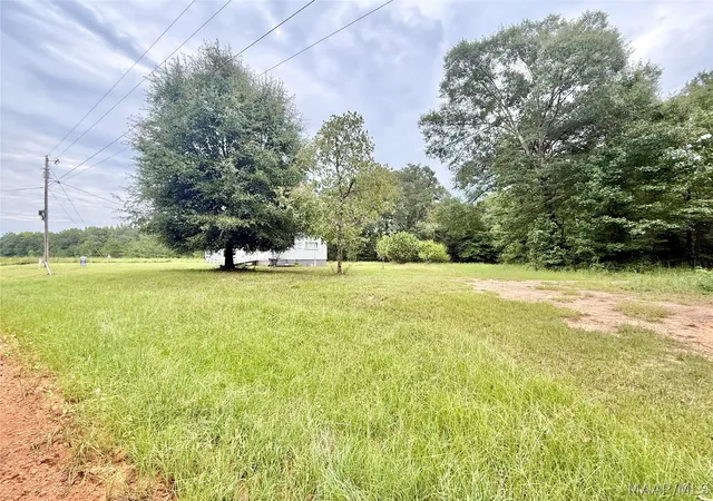 Photo 4 of Single family home for sale at 510 Wallace Ct, Autaugaville, AL 36003 | MLS# 589270 | Listing updated on 2026-09-10