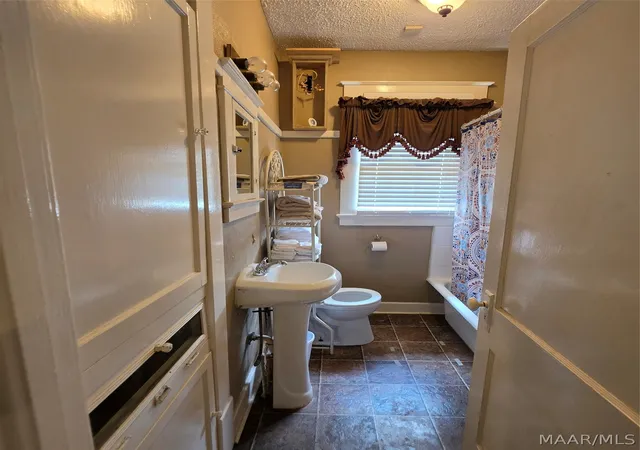Photo 4 of Single family home for sale at 2116 Greenville St, Montgomery, AL 36107 | MLS# 589305 | Listing updated on 2026-09-02