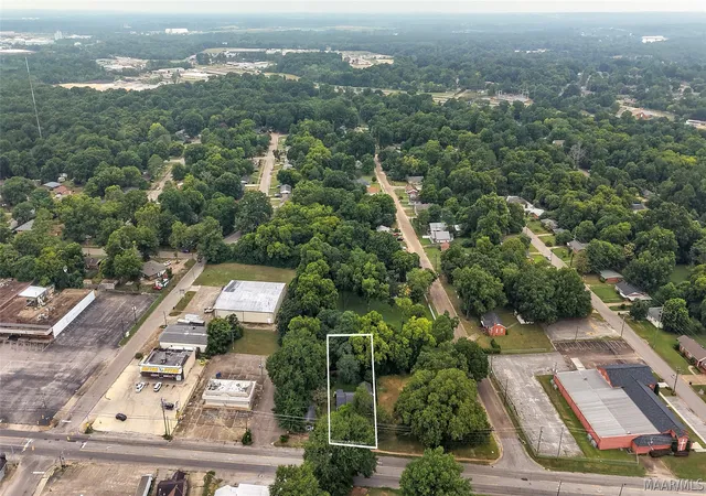 Photo 1 of Single family home for sale at 2933 Lower Wetumpka Rd, Montgomery, AL 36110 | MLS# 589065 | Listing updated on 2026-09-02