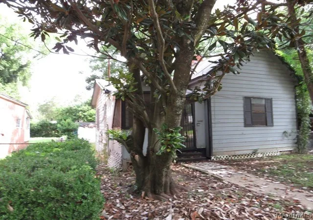 Photo 1 of Sale Pending at 340 Meehan St, Montgomery, AL 36104 | MLS# 589168 | Listing updated on 2026-10-28