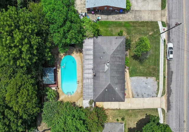 Photo 3 of Single family home for sale at 206 Sheila Blvd, Prattville, AL 36066 | MLS# 589350 | Listing updated on 2026-09-28