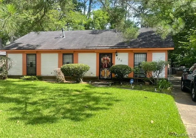 Photo 1 of Single family home for sale at 720 Southlawn Dr, Montgomery, AL 36108 | MLS# 589361 | Listing updated on 2026-09-02