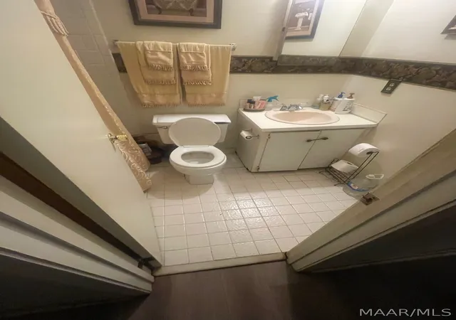 Photo 3 of Single family home for sale at 720 Southlawn Dr, Montgomery, AL 36108 | MLS# 589361 | Listing updated on 2026-09-02