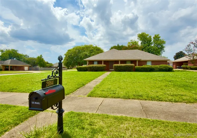 Photo 2 of Single family home for sale at 2084 Halcyon Blvd, Montgomery, AL 36117 | MLS# 589397 | Listing updated on 2026-09-04