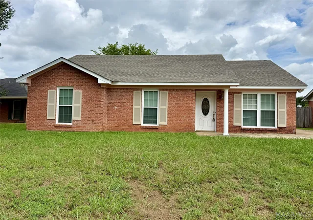 Photo 1 of Single family home for sale at 5733 Neely Ln, Montgomery, AL 36116 | MLS# 589393 | Listing updated on 2026-09-10